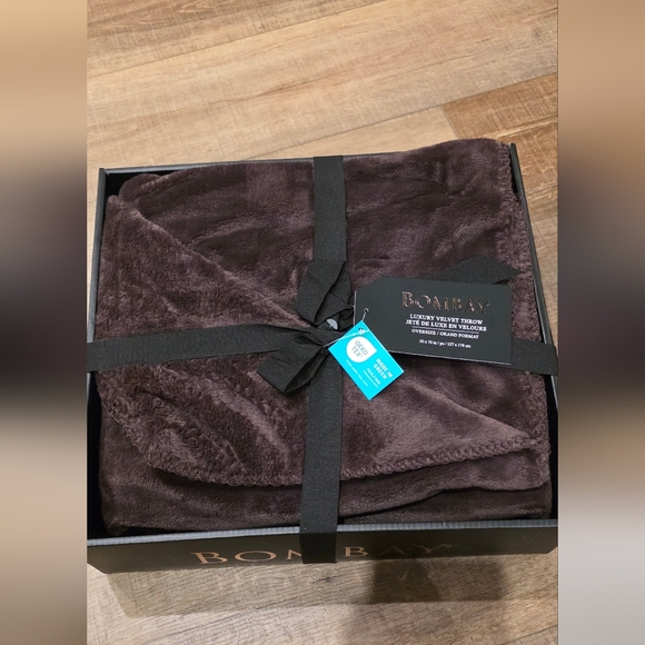 Bombay Other - Bombay Chocolate Plush Blanket